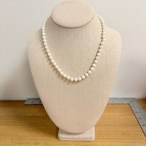 14k IPS marked clasp white pearl necklace vintage